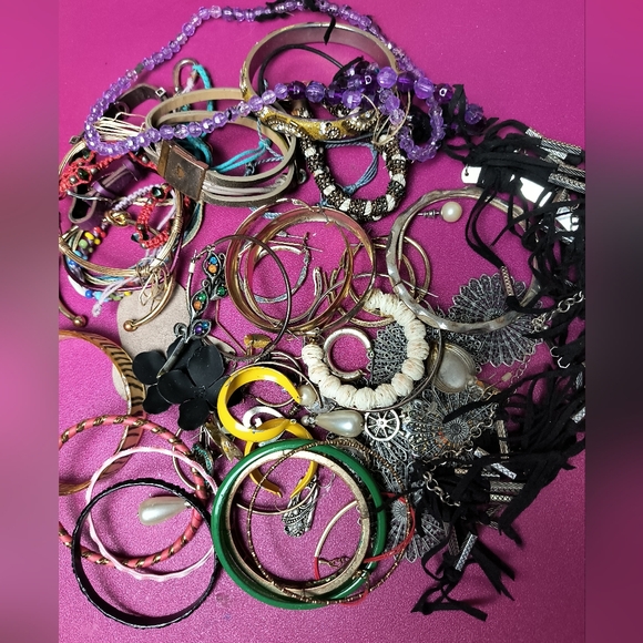 Lot Of Jewelry Broken Scrap And Crafts 1lb0.6 - Picture 3 of 6
